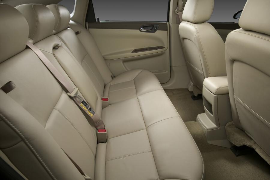  Chevrolet Impala 2006 года  (фото 41 из 91)